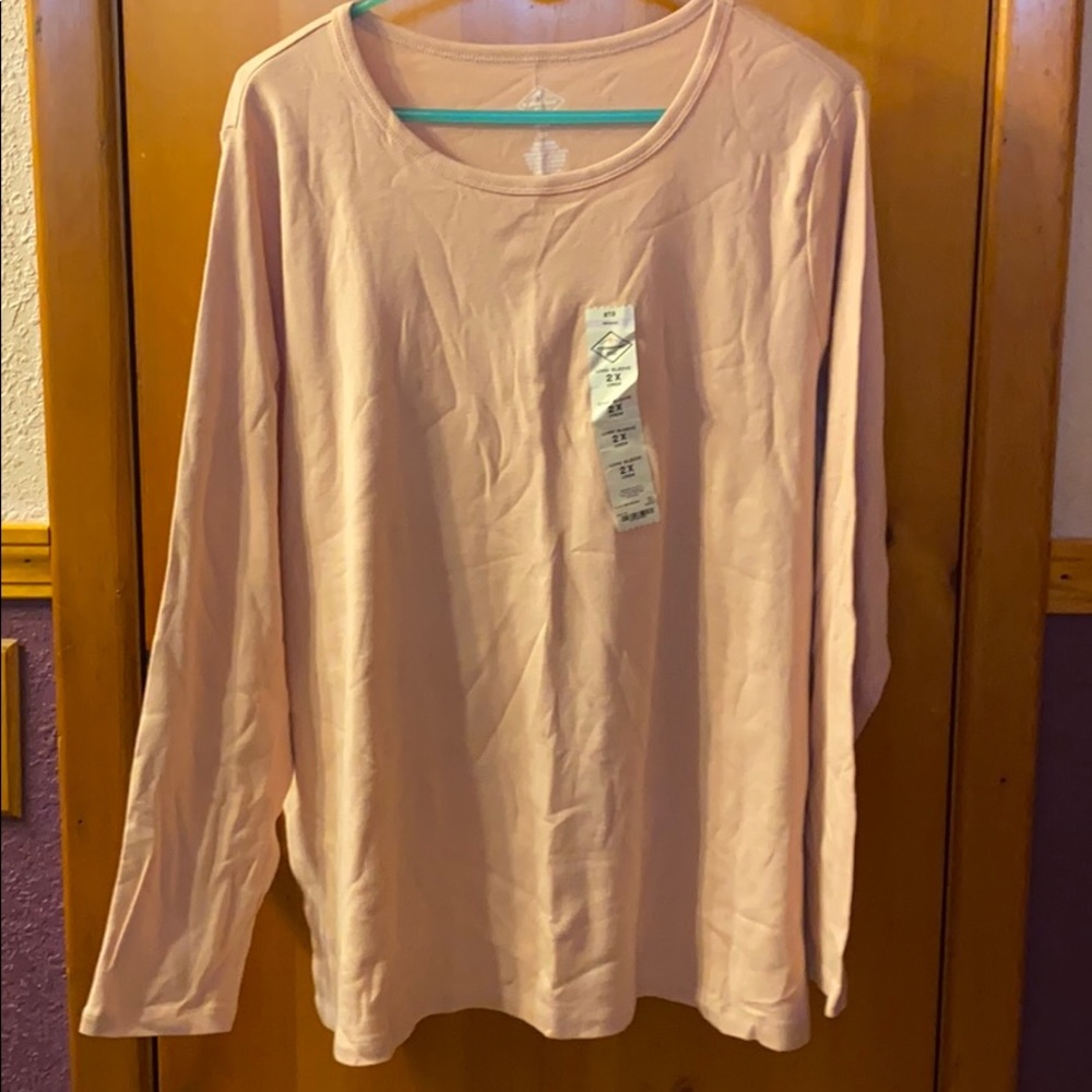 Women’s tee shirt